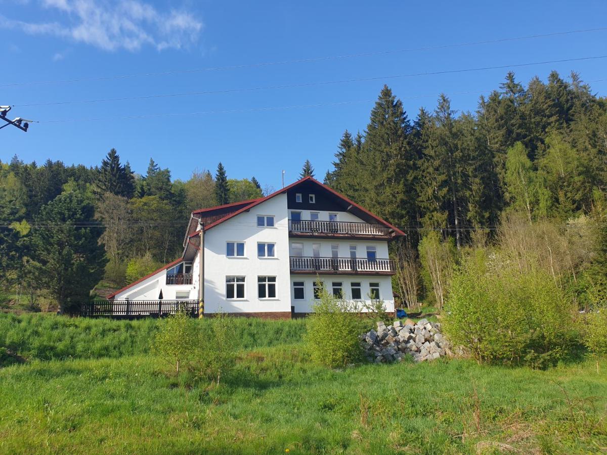 Penzion Lumis Nová Role Kültér fotó